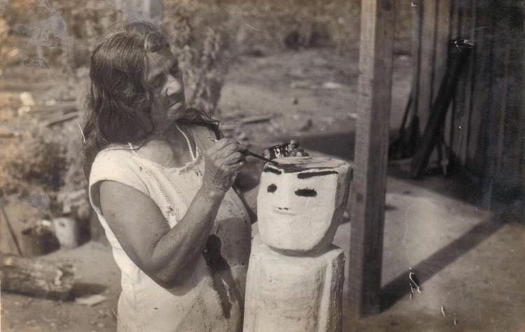 De mães a mestras: o saber das artesãs em exposição